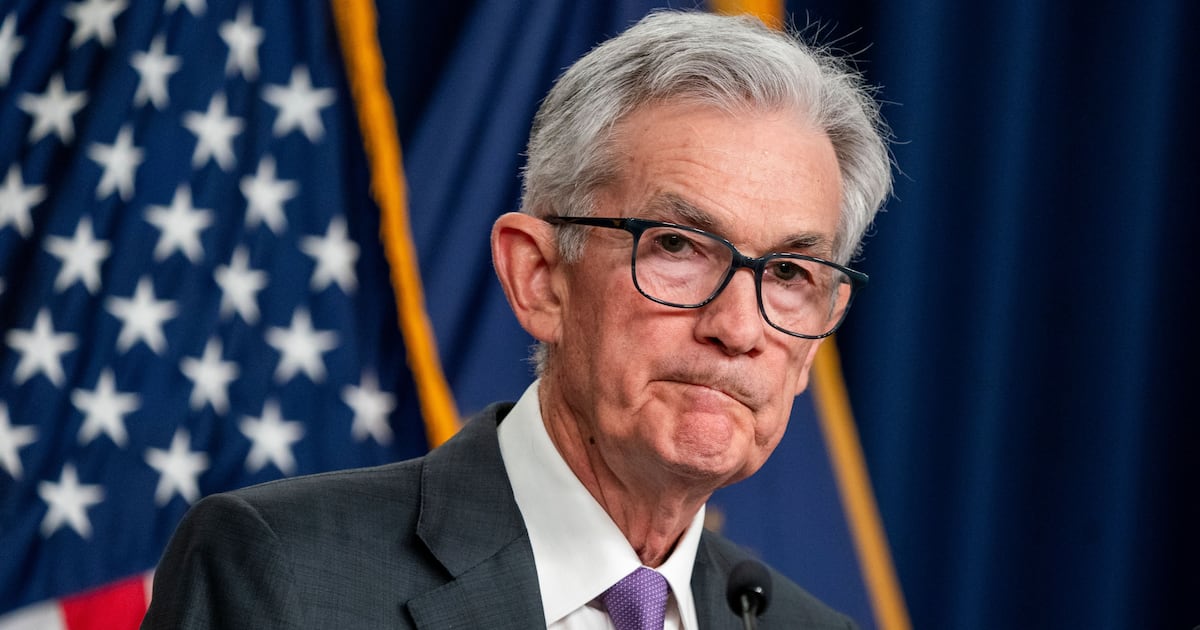 Fed Set To Cut Interest Rates – What That Means For Crypto