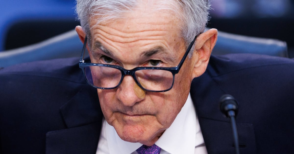 Why Fed Rate Cut Is Bearish For Bitcoin Over The Next Two Weeks